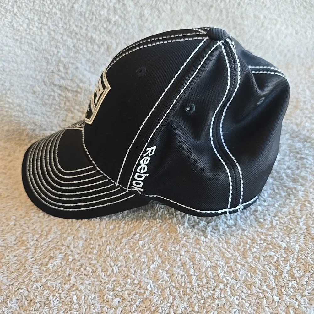 Men's Reebok NHL Hockey Los Angeles Kings Black Draft Cap Fitted Cap Hat Sz L/XL